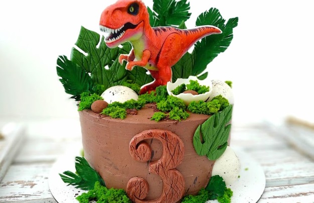 tort_s_dinozavrom